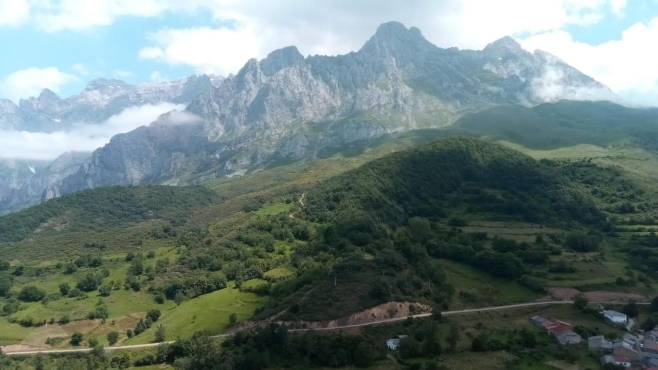Casa Rural Pambuches Soto De Valdeon 外观 照片